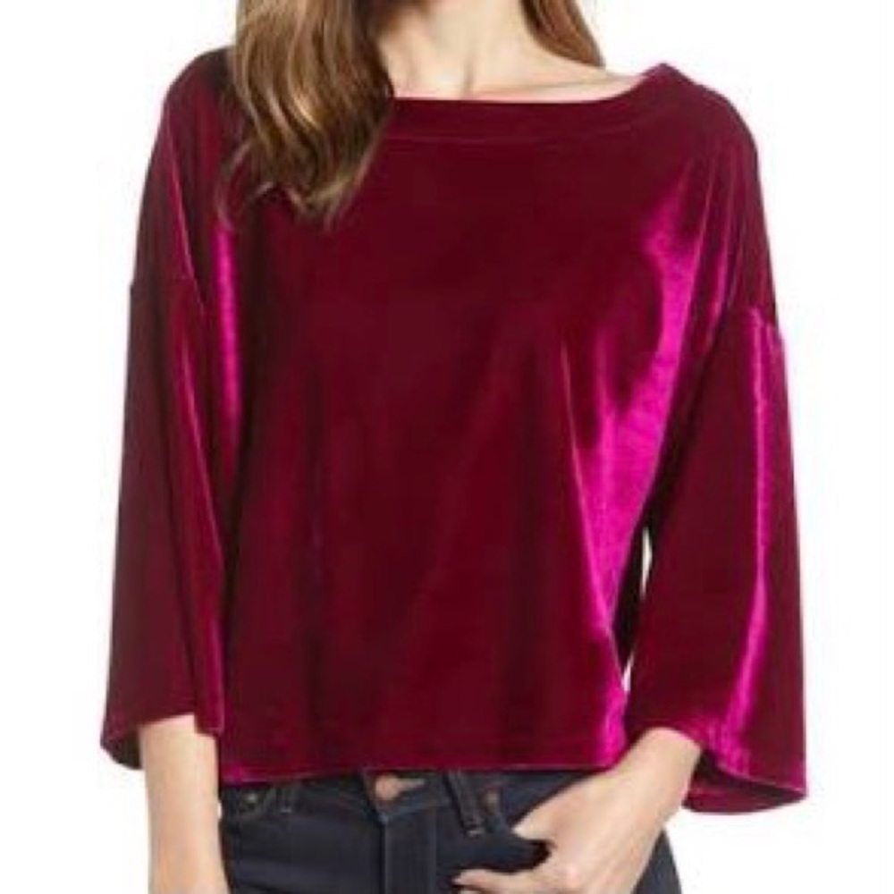 cupcakes and cashmere Women Leiden Oversized Velvet Dolman Top 3/4 Sleeve Shirt